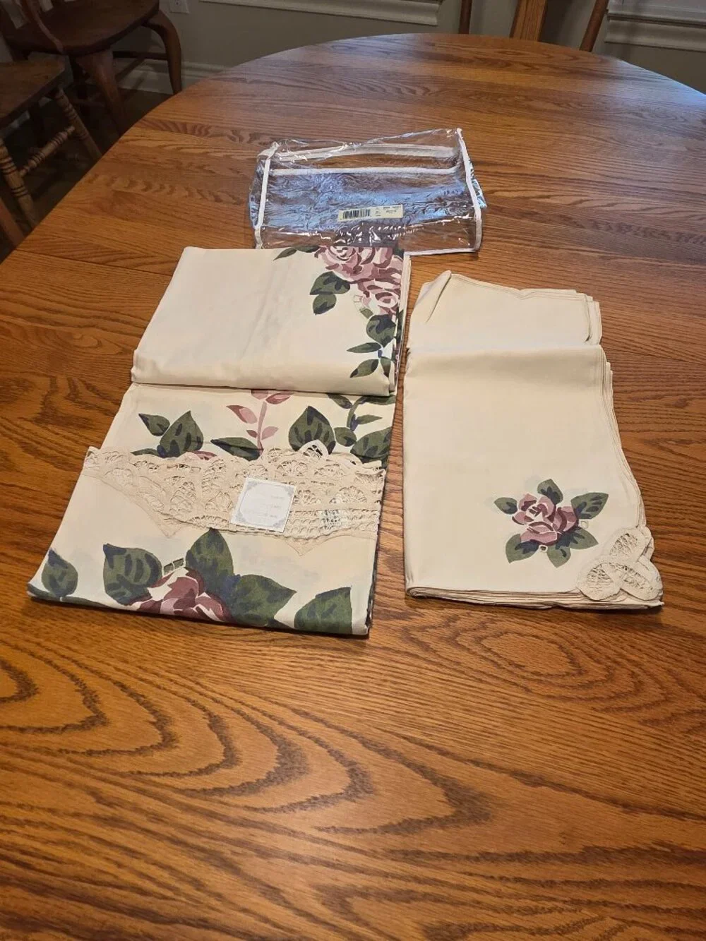 Battenburg Lace Hand Painted Rose Tablecloth 68x120 & Napkins Ecru Beige, NWT